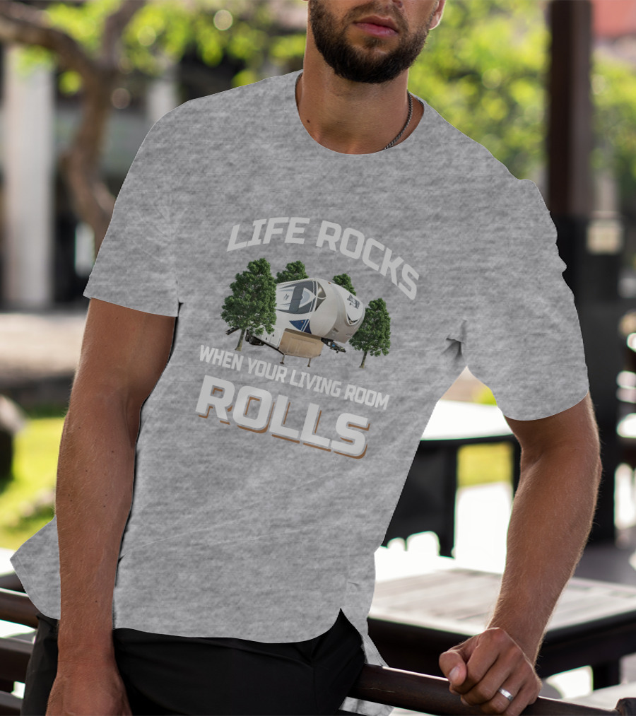 LIFE ROCKS WHEN YOUR LIVING ROOM ROLLS Arctic Fox 29 T-Shirt