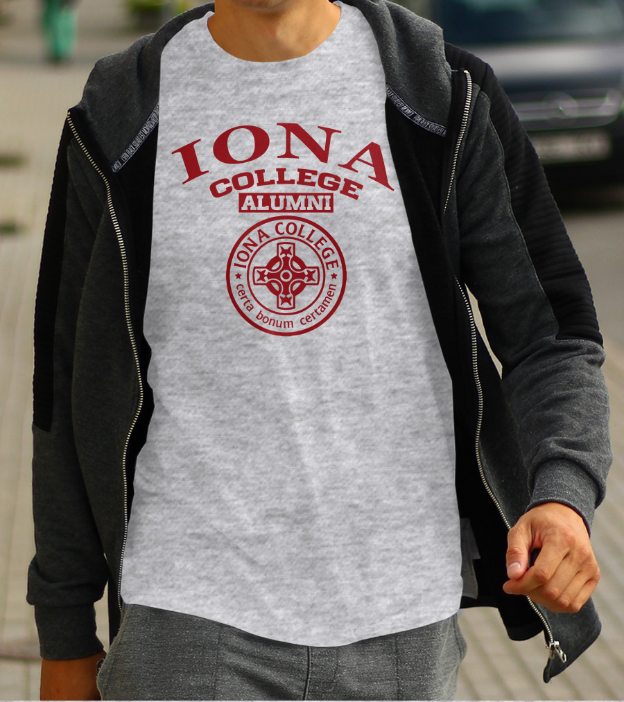 Iona College Alumni Certa Bonum Certamen T-Shirt