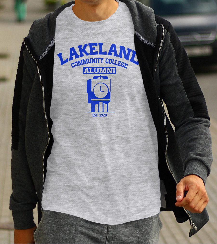 LAKELAND COMMUNITY COLLEGE ALUMNI EST. 1920 CLOCK TOWER T-Shirt
