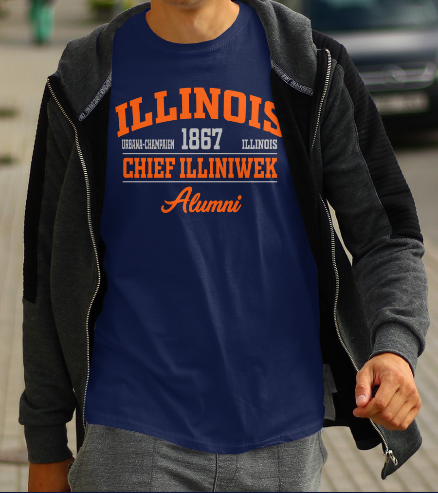 ILLINOIS URBANA-CHAMPAIGN 1867 CHIEF ILLINIWEK ALUMNI T-Shirt
