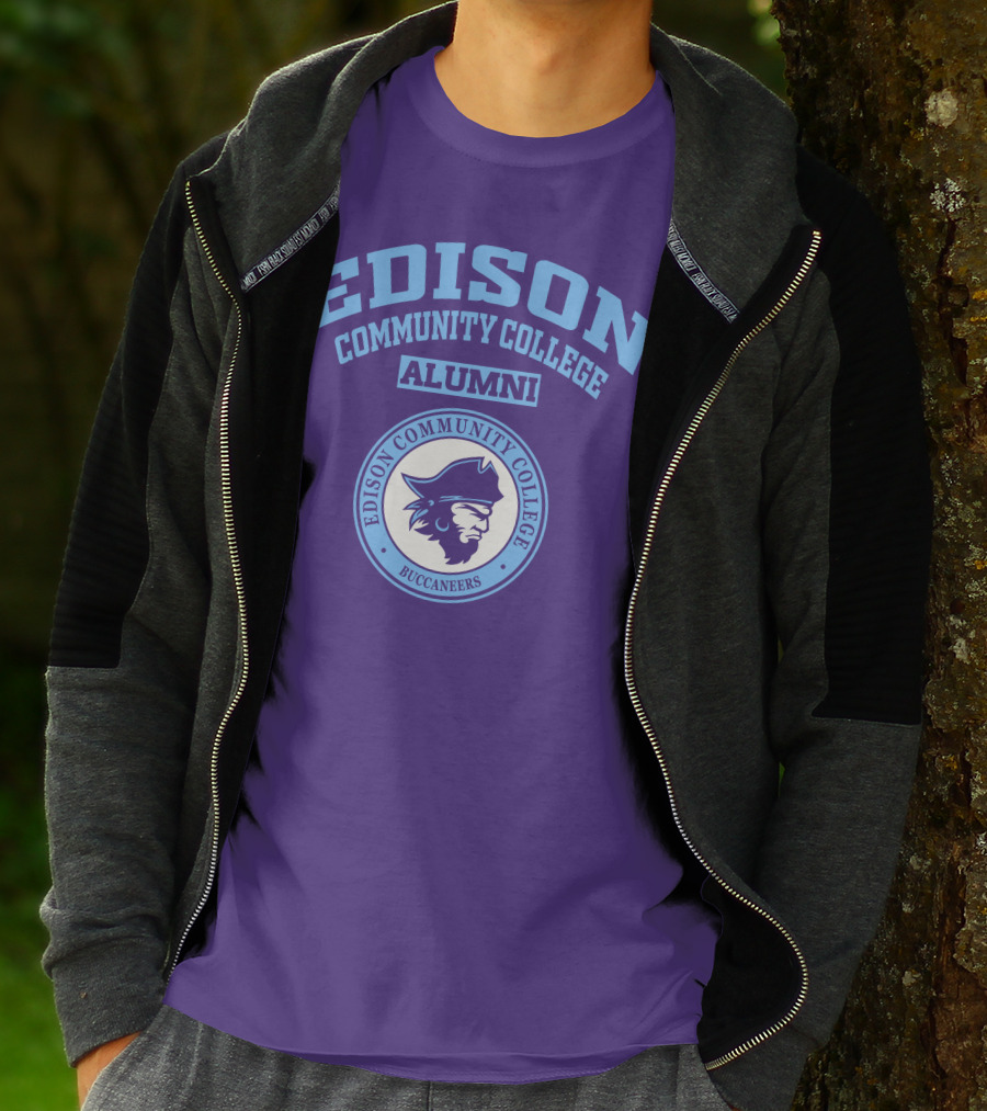 Edison Community College Alumni Buccaneers T-Shirt