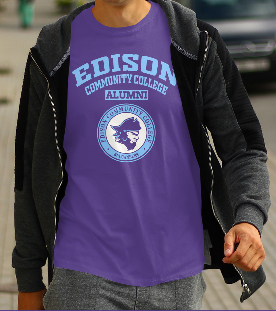 Edison Community College Alumni Buccaneers T-Shirt