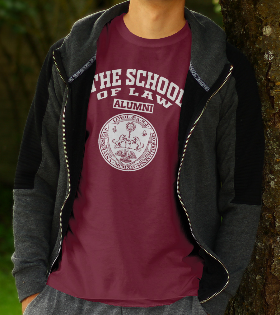 The School Of Law Alumni Loyola Universitas Seal T-Shirt