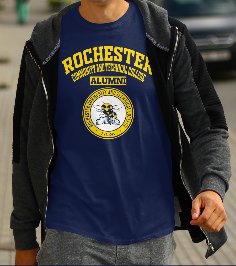 Rochester Community And Technical College Alumni YellowJackets Est. 1915 T-Shirt