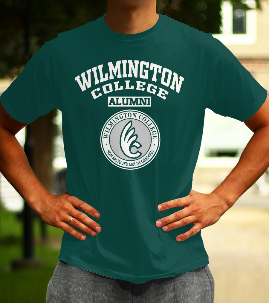 Wilmington College Alumni Non Saltu Sed Multis Gradibus T-Shirt