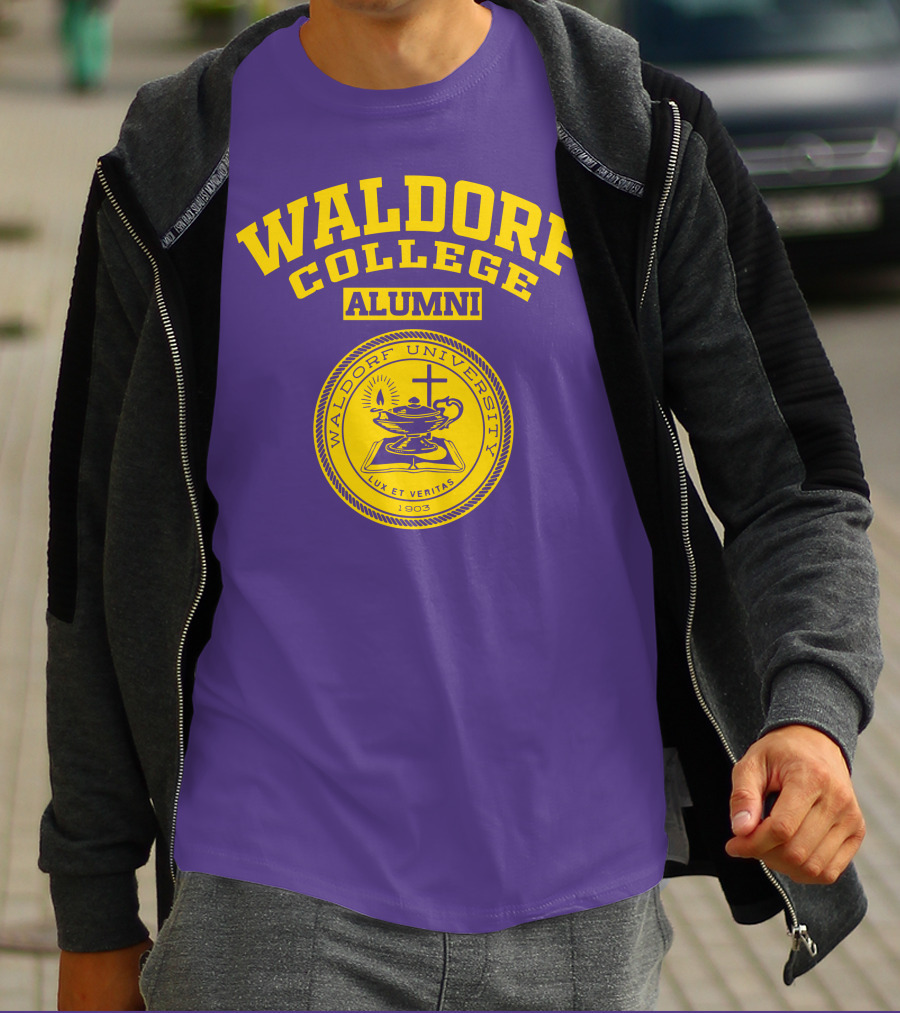 Waldorf College Alumni Waldorf University Lux Et Veritas 1903 T-Shirt