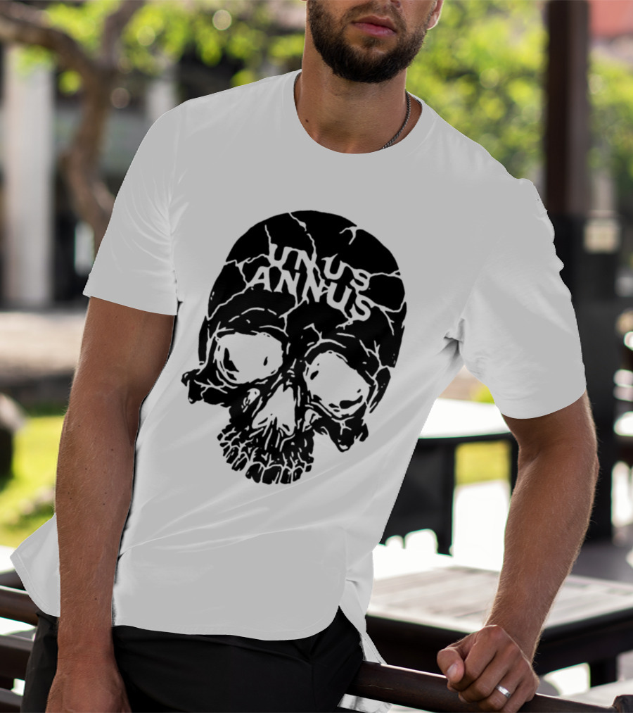 Unus Annus Skull Black Crack T-Shirt