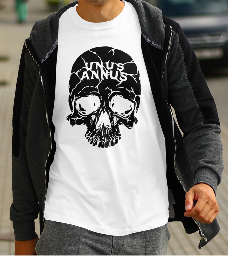 Unus Annus Skull Black Crack T-Shirt