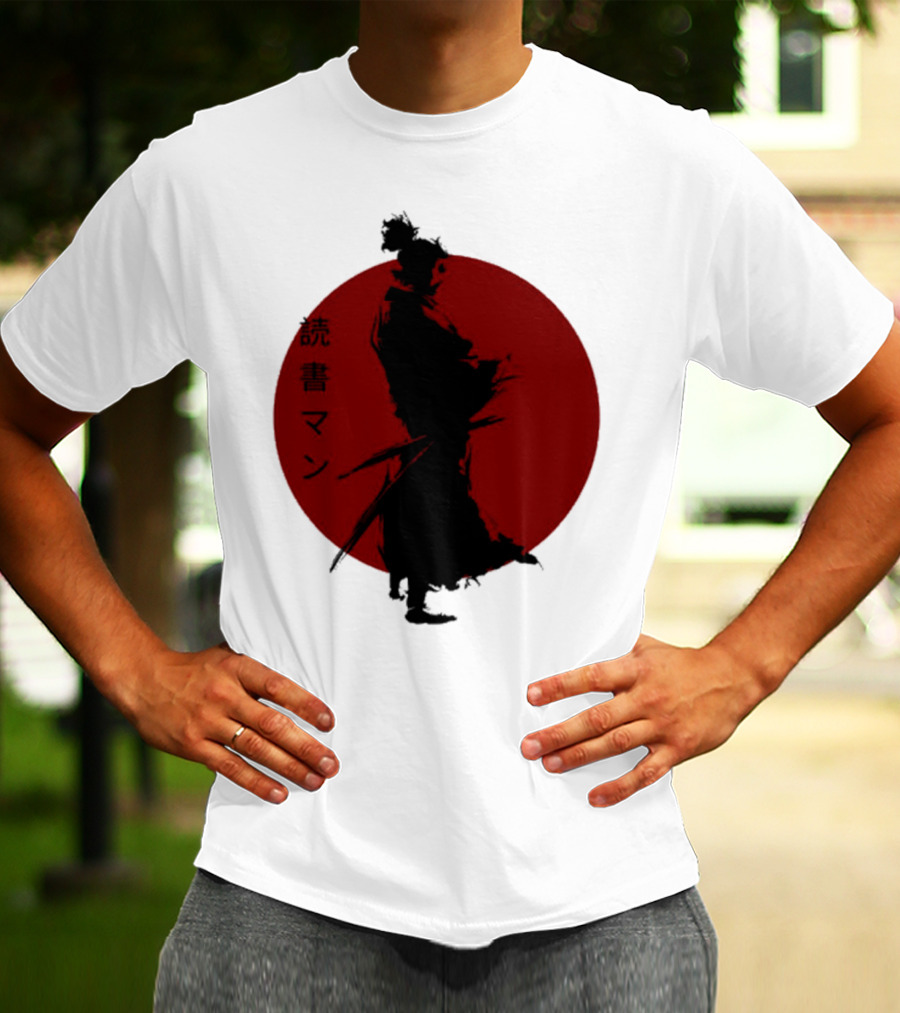Miyamoto Musashi Samurai Silhouette Red Sun Kanji Reading Man T-Shirt
