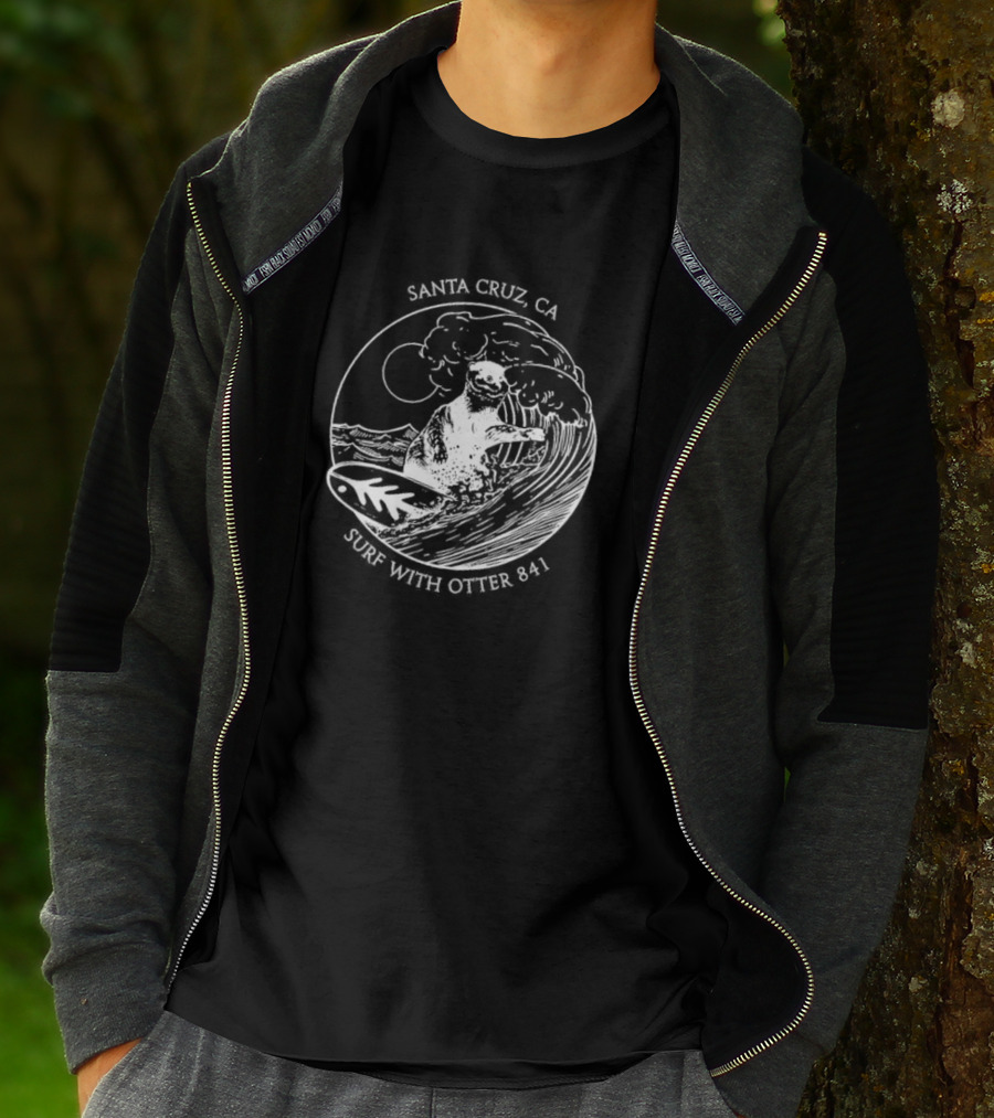 Santa Cruz CA Surf With Otter 841 Vintage Wave Crest T-Shirt