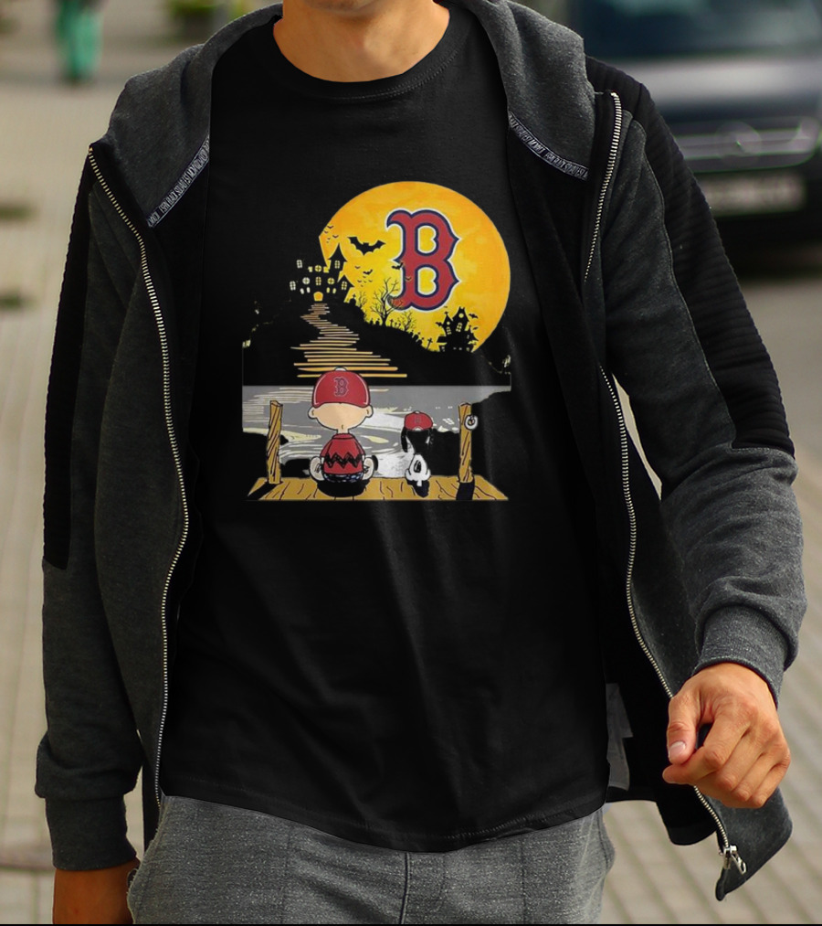 Snoopy And Charlie Brown Boston Red Sox Halloween Moon Scene T-Shirt