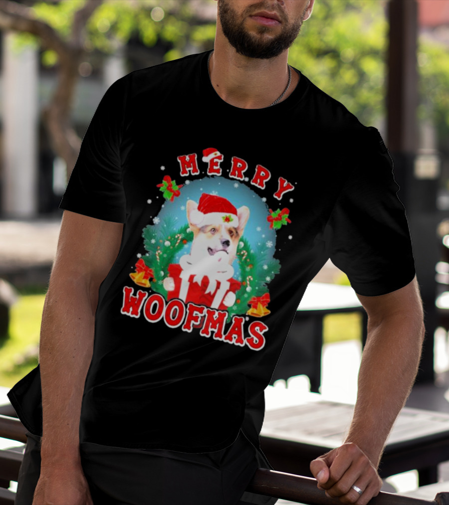 Merry Woofmas Welsh Corgi In Santa Hat With Presents And Christmas Decorations T-Shirt