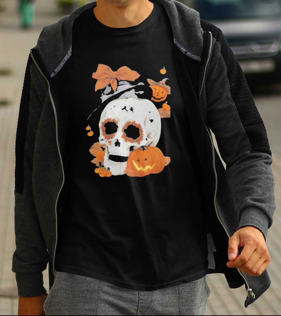 The Witch's Skull Pumpkin Halloween Hat And Laughing Jack-O'-Lanterns T-Shirt
