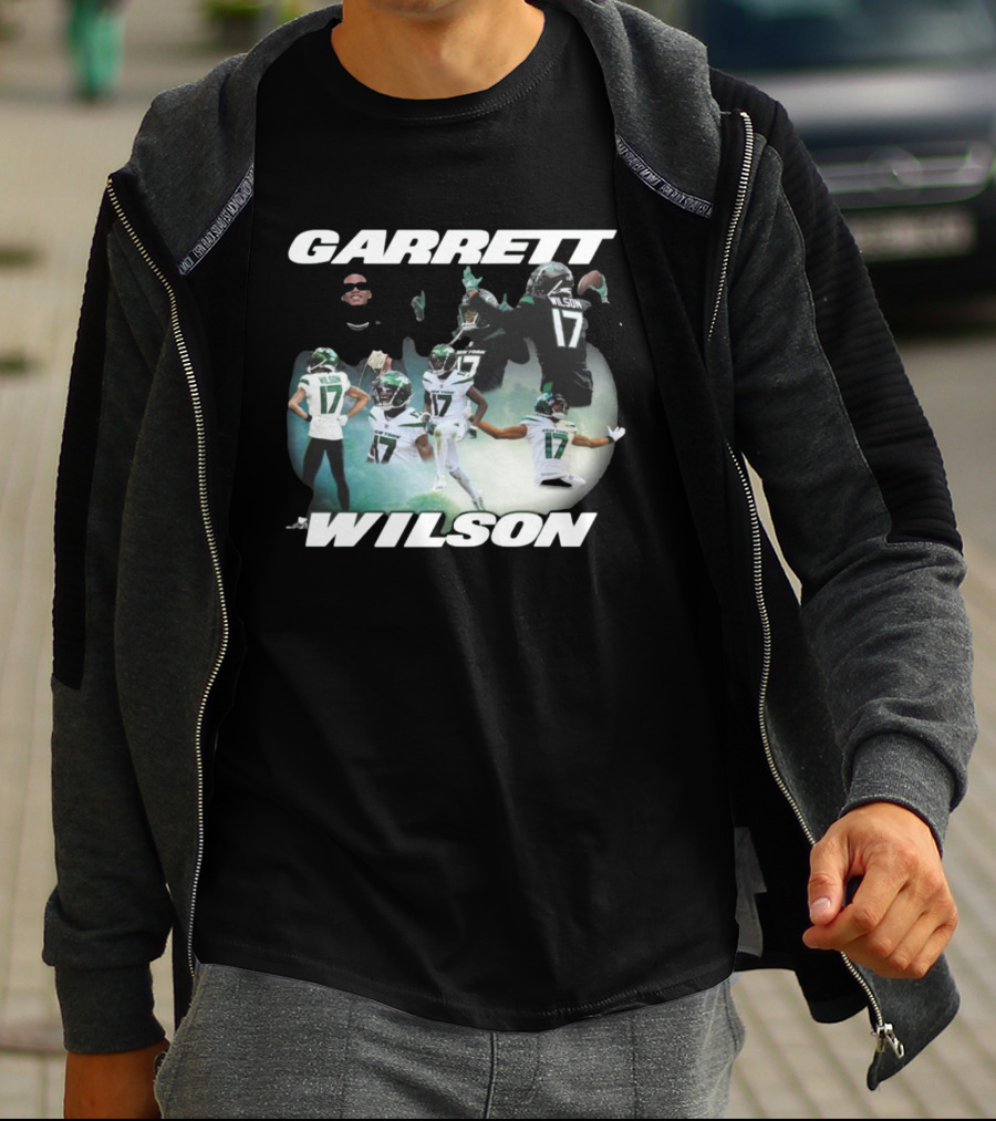 Garrett Wilson New York Jets Dynamic Football Action Montage T-Shirt