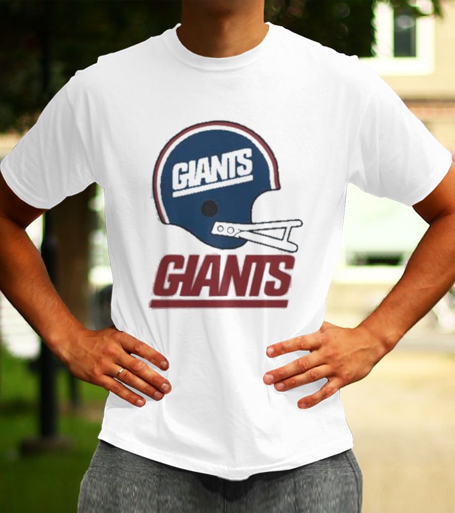 New York Giants Helmet With Giants Text T-Shirt