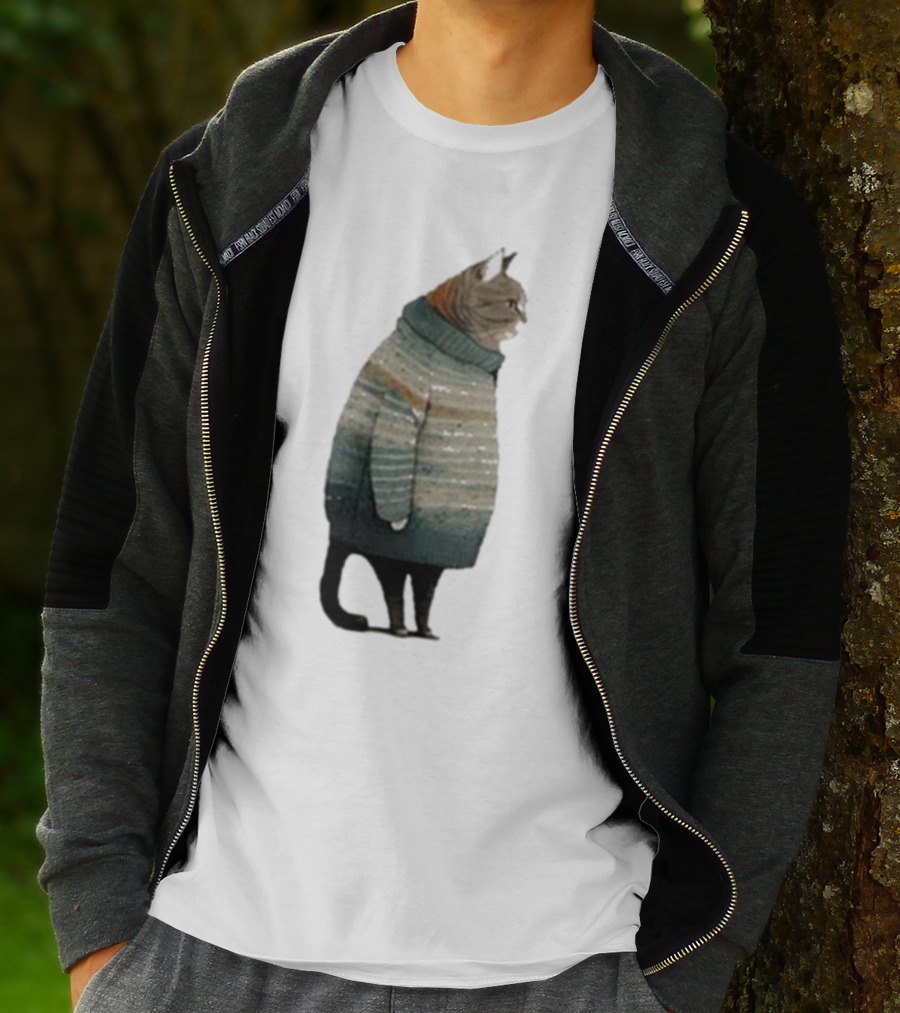 Women’s Winter Cat In Cozy Sweater Print T-Shirt