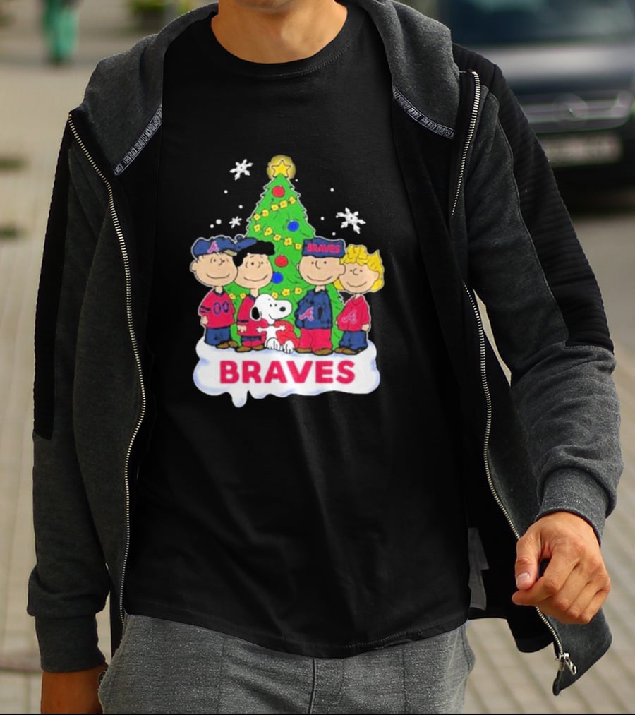 Braves Peanuts Snoopy Christmas Tree Charlie Brown Lucy Linus Woodstock T-Shirt