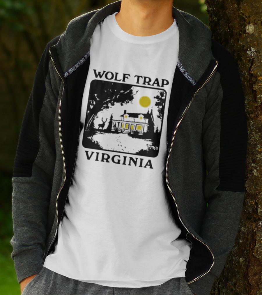 Wolf Trap Virginia Moonlit House Scene T-Shirt