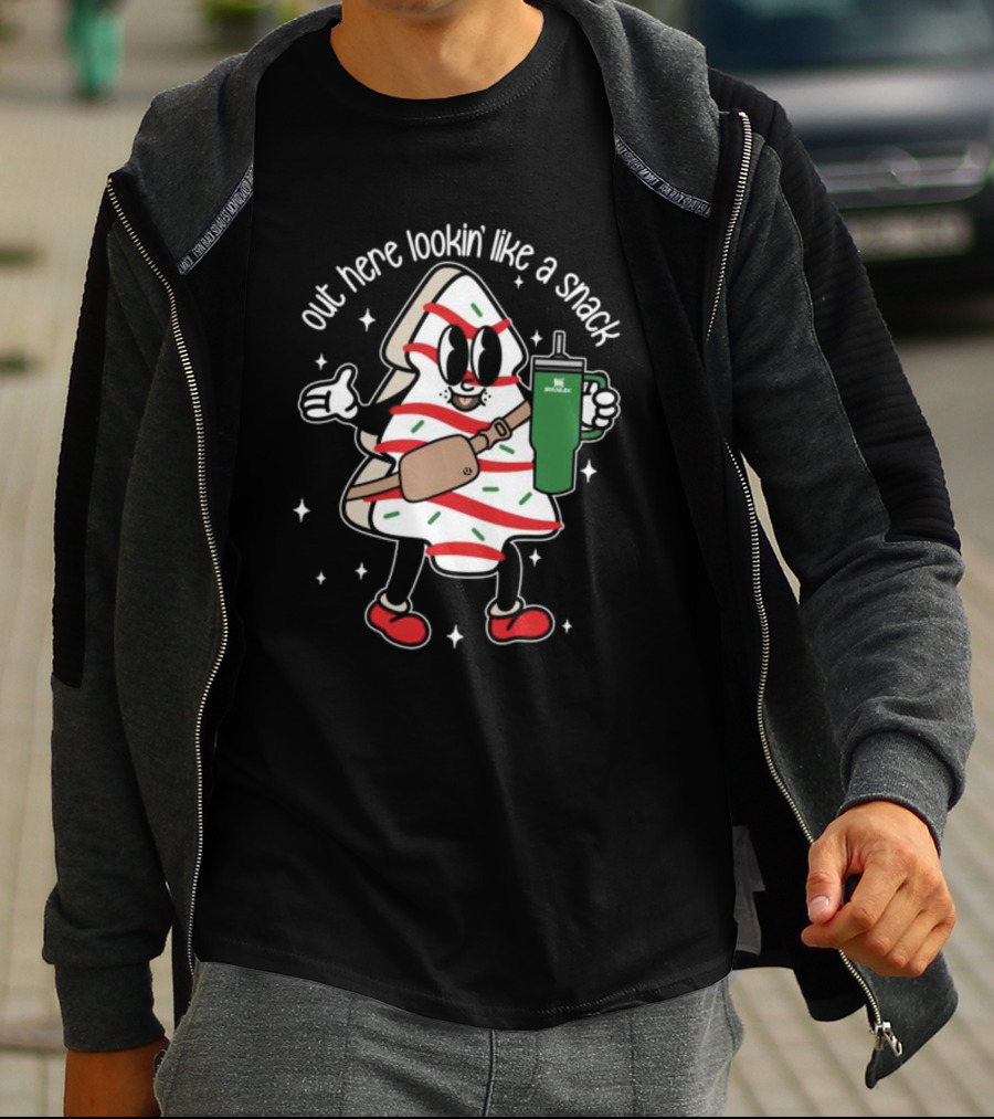 Out Here Looking Like A Snack Cute Boo Jee Xmas Tree With Drink And Bag T-Shirt