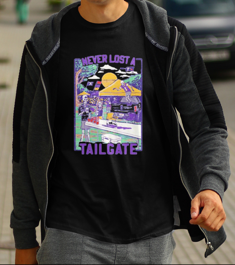 Never Lost A Tailgate Vintage Skeletons Under Yellow Tent With Sunset And Flags T-Shirt