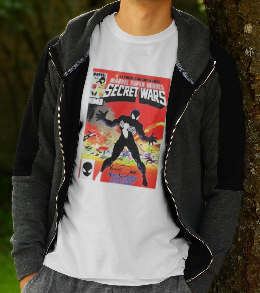 Marvel Super Heroes Secret Wars Spider-Man Black Suit Comic Cover T-Shirt