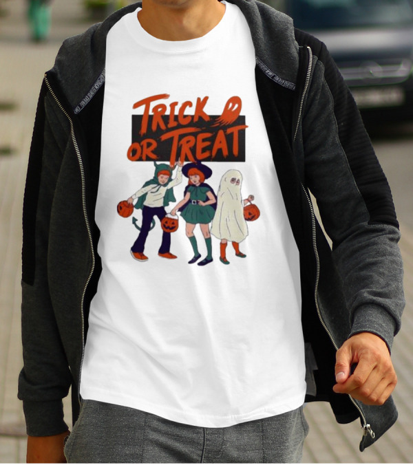 Trick Or Treat Friends In Halloween Festival With Pumpkins Ghost Costume T-Shirt