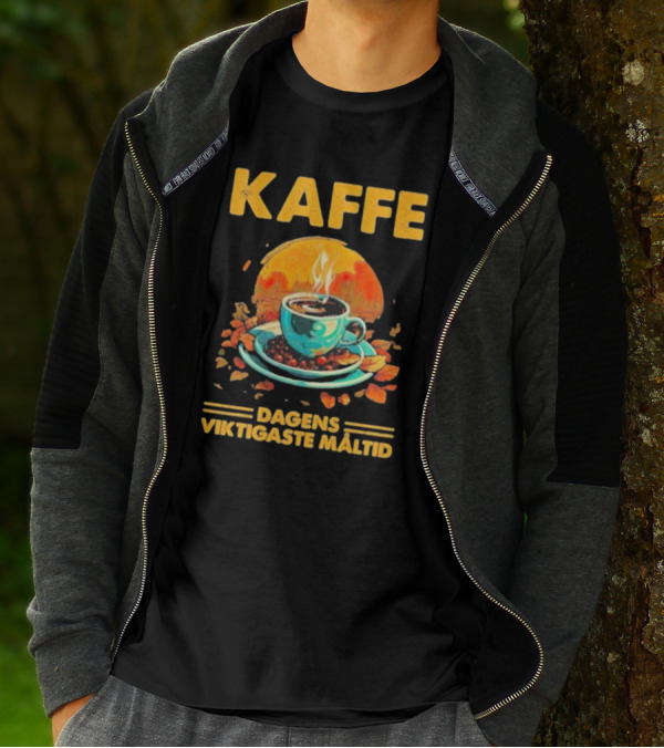 KAFFE Dagens Viktigaste Maltid Coffee Autumn Cup Leaves T-Shirt