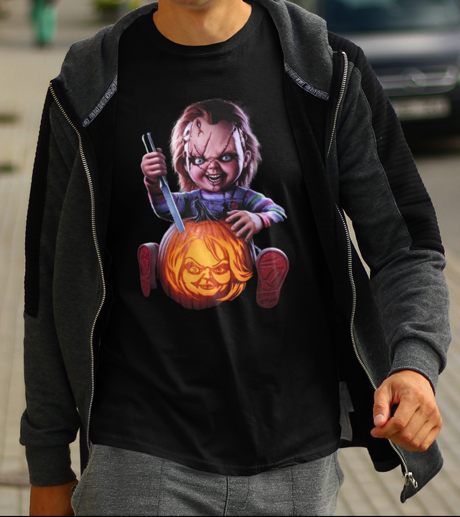 Chucky Creepy Carver Halloween Pumpkin Knife T-Shirt