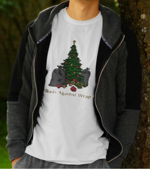 Dads Against Wrap Christmas Tree With Gifts And Trash Bags T-Shirt