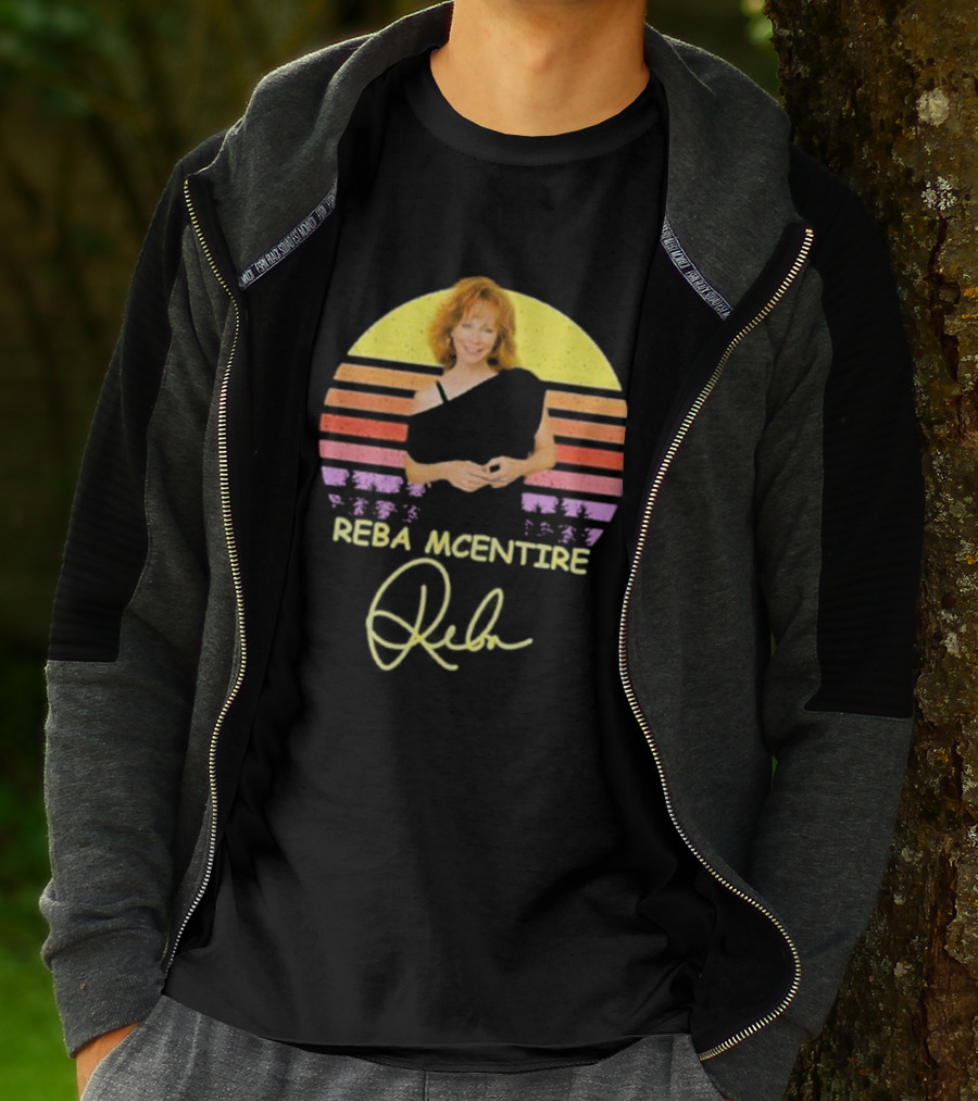 Reba McEntire Vintage Smile Signature Retro Sunset Image T-Shirt