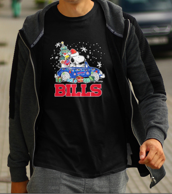 Peanuts Snoopy Woodstock Christmas Car Buffalo Bills Flag Winter Snowflakes T-Shirt