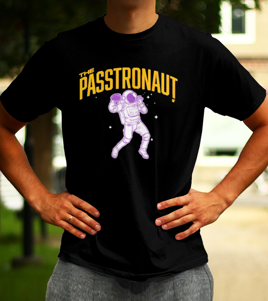 The Passtronaut Minnesota Football Astronaut Throwing Football T-Shirt