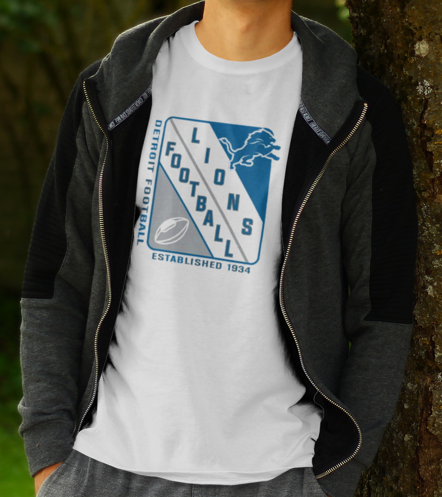 Detroit Lions Football Shield Established 1934 Iconic T-Shirt