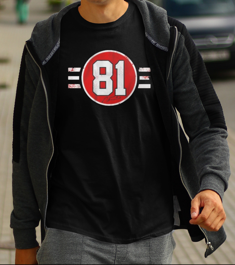 Chicago Blackhawks Marian Hossa 81 Red Circle Vintage Hockey T-Shirt