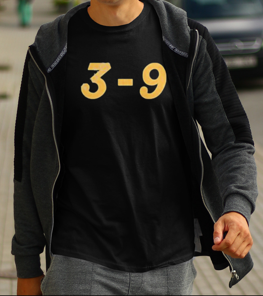 Old Grad 3-9 Pitt Football Fan T-Shirt