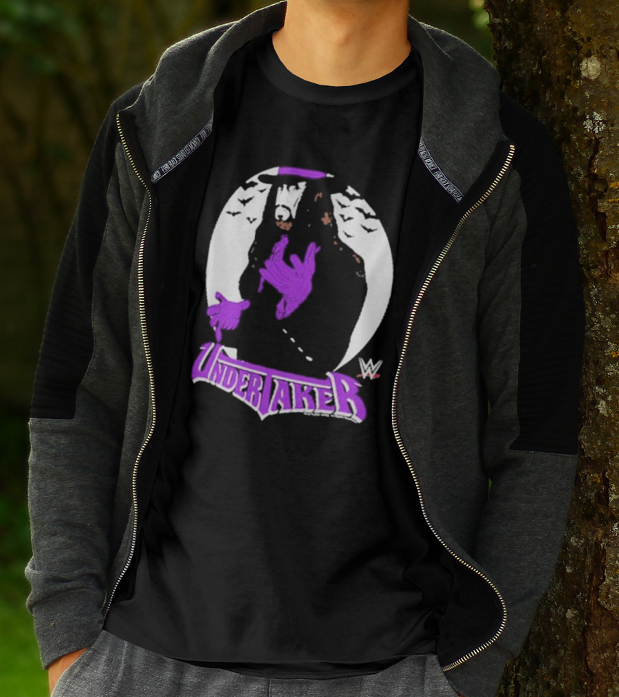 WWE Undertaker Purple Hat Bats Circle T-Shirt