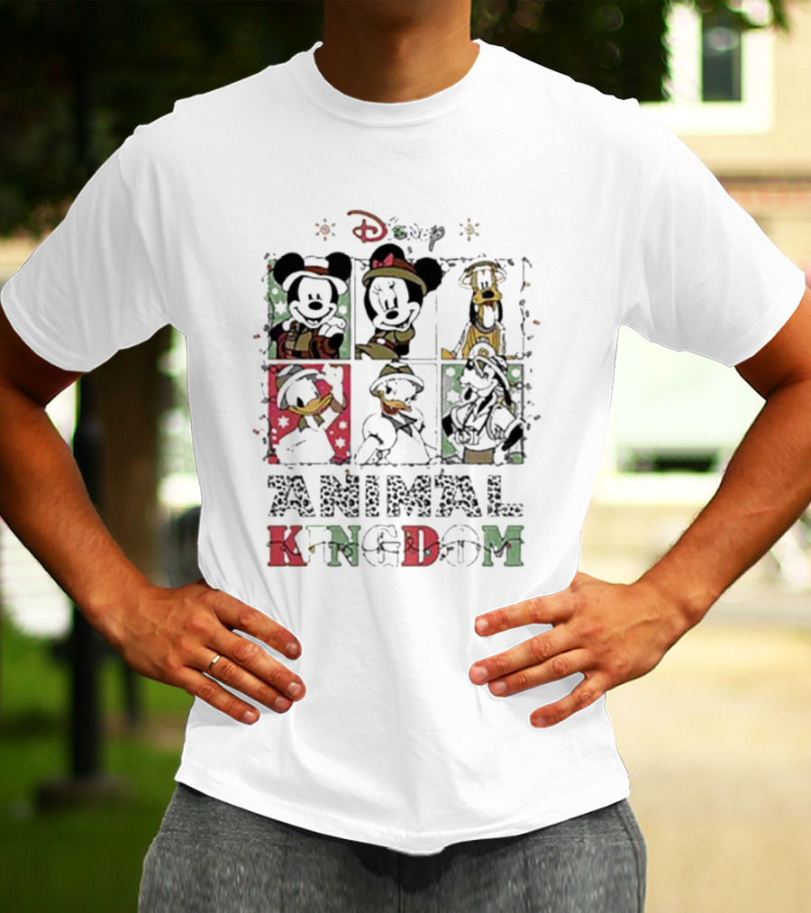 Disney Christmas Mickey Minnie Goofy Donald Animal Kingdom T-Shirt