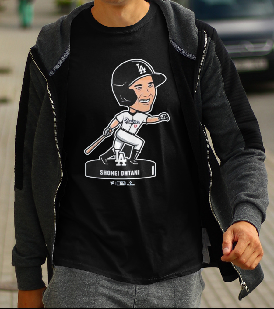 Shohei Ohtani Los Angeles Dodgers LA Bobblehead Dodgers 17 T-Shirt