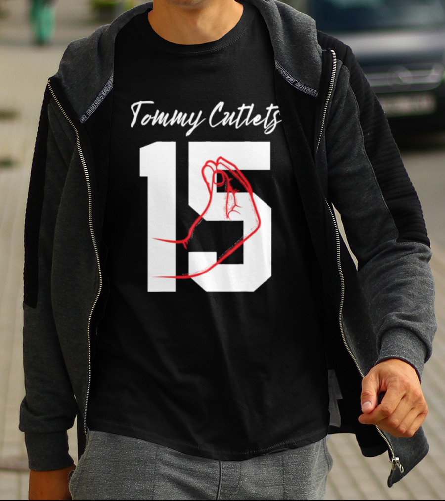 Tommy Cutlets 15 Italian Hand Gesture Football Quarterback Ny T-Shirt