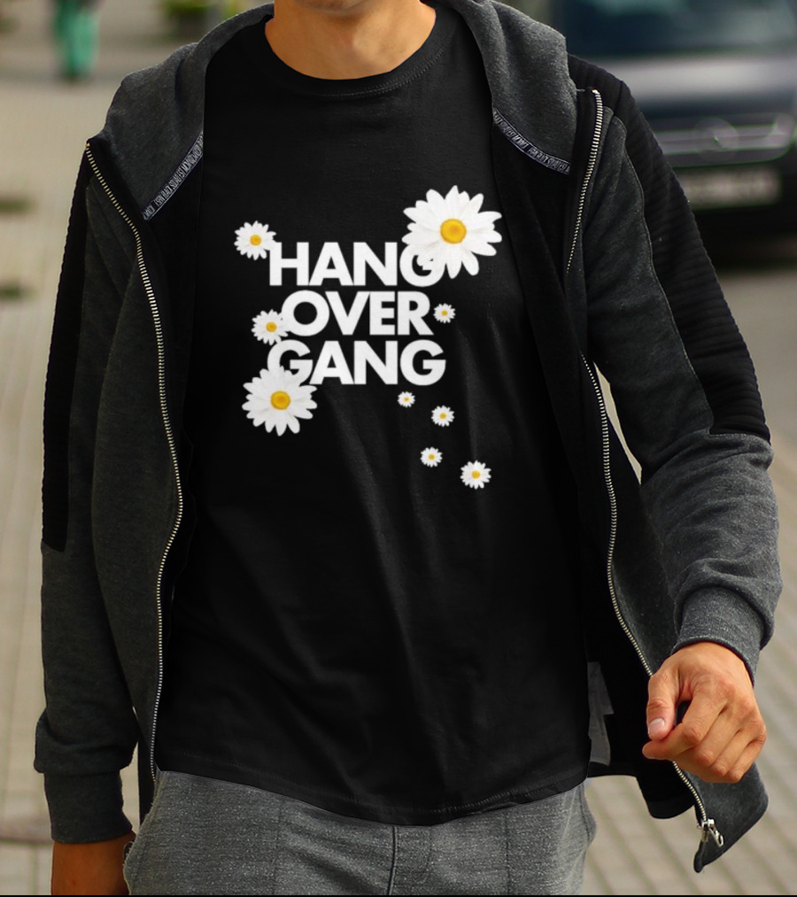 HANG OVER GANG DAISY FLOWERS VIBRANT WHITE BLOOMS T-Shirt
