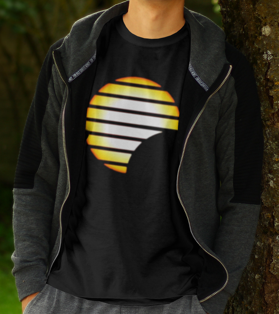Quality Magna Cartel Sun Logo Magna Carta Magna Carta Cartel Sunset Stripes Circular T-Shirt