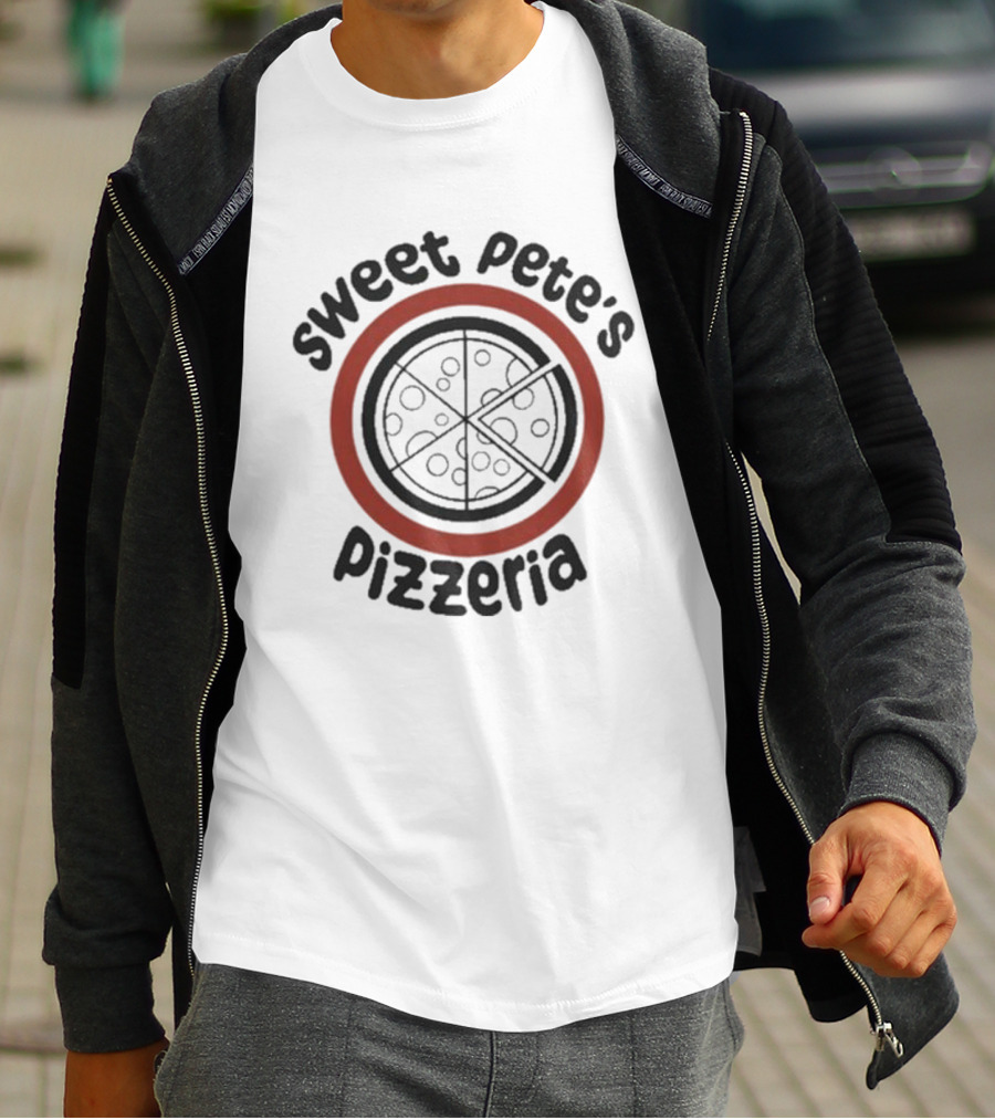 Sweet Pete’s Pizzeria Pizza Circle T-Shirt