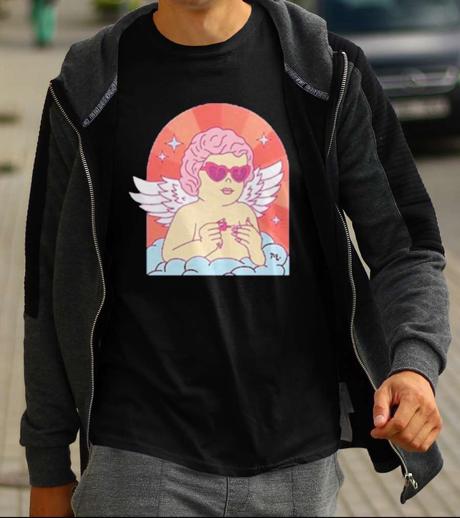 Maniology Cupid's Nail Spa Cherub With Heart Sunglasses And Wings T-Shirt