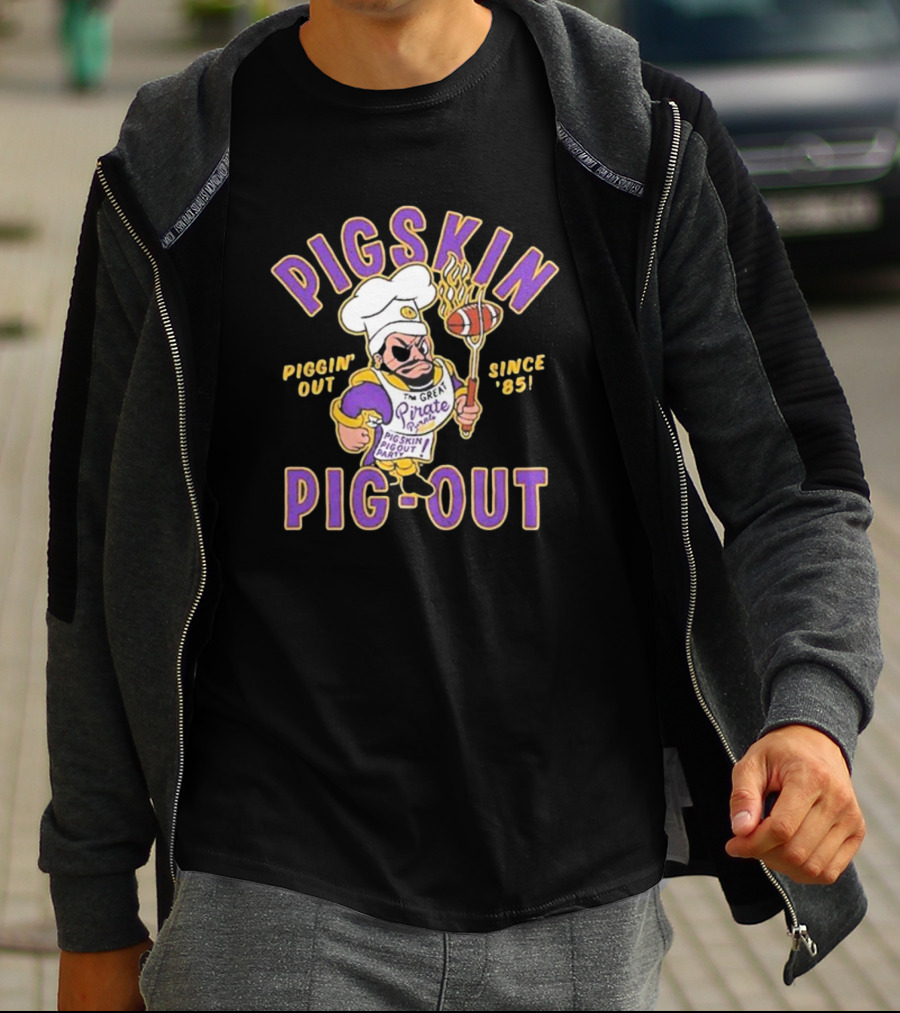 PIGSKIN PIG-OUT PIGGIN' OUT SINCE '85 THE GREAT PIRATE המIRES PIGSKIN PIGOUT BARQOUT T-Shirt
