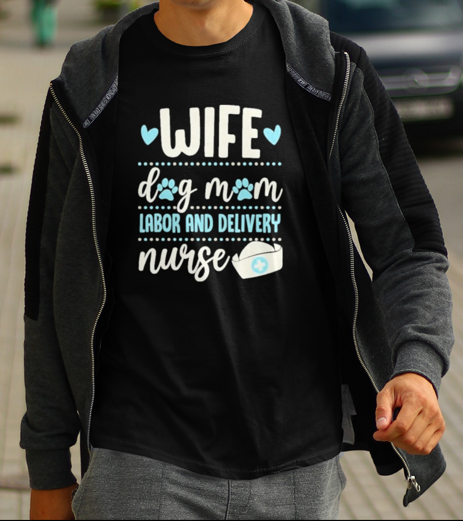 Wife Dog Mom Labor And Delivery Nurse Valentine's Day Love With Paws And Nurse Cap T-Shirt