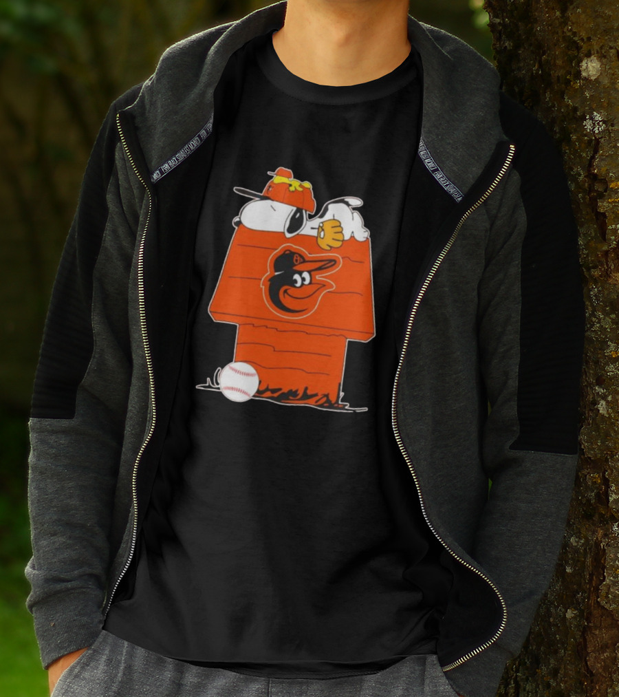 Snoopy And Woodstock Sleeping On Baltimore Orioles Themed Doghouse With Baseball T-Shirt