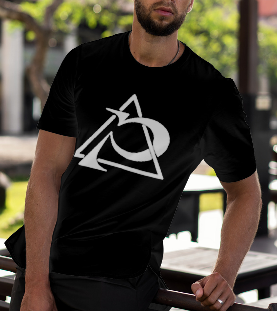 Zig Poppy Abstract Triangle T-Shirt