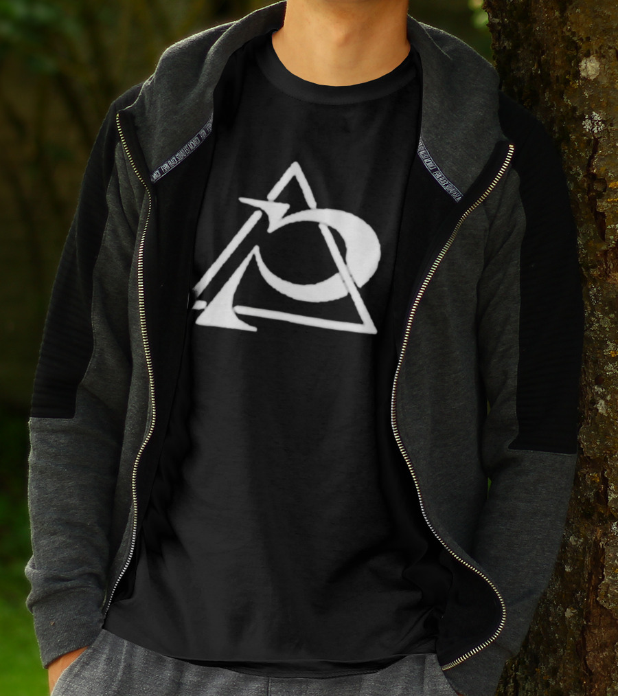 Zig Poppy Abstract Triangle T-Shirt