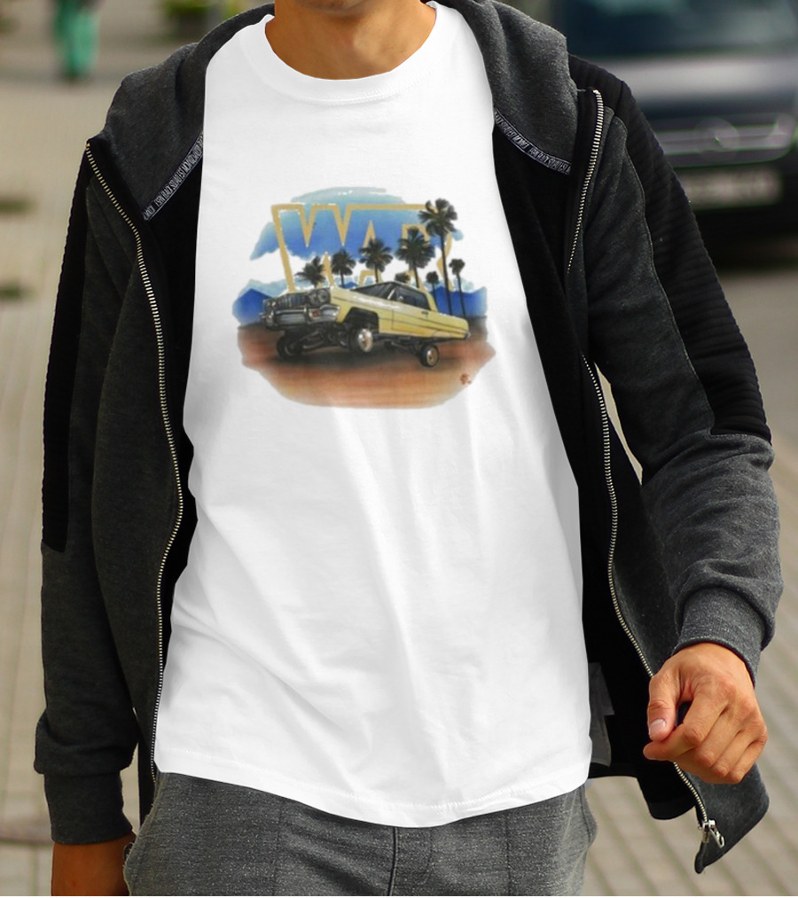 War Low Rider Airbrush Palm Trees Classic Car Lifted T-Shirt