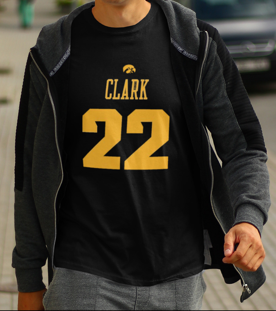 Caitlin Clark Iowa Hawkeyes 22 Record Breaking T-Shirt
